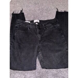 Universal Thread Distressed Black Jeans‎